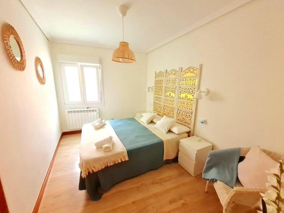 La Casita Verde. Metro Cerca Del Casco Viejo Билбао Екстериор снимка